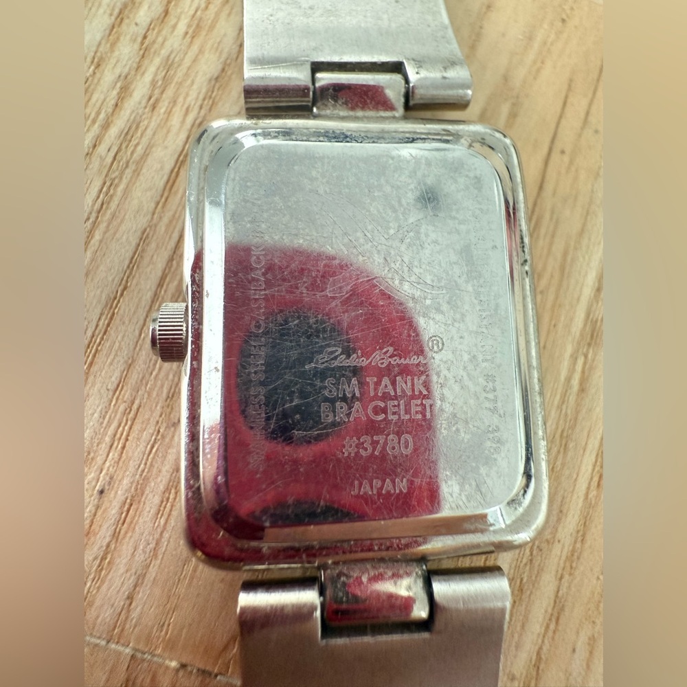 Eddie Bauer ladies tank style silver tone metal watch NEW BATTERY - Picture 9 of 11